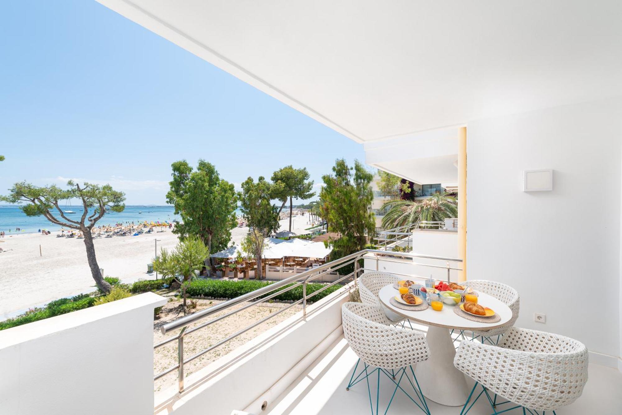 Apartment Blue View Port de Alcudia  Eksteriør billede