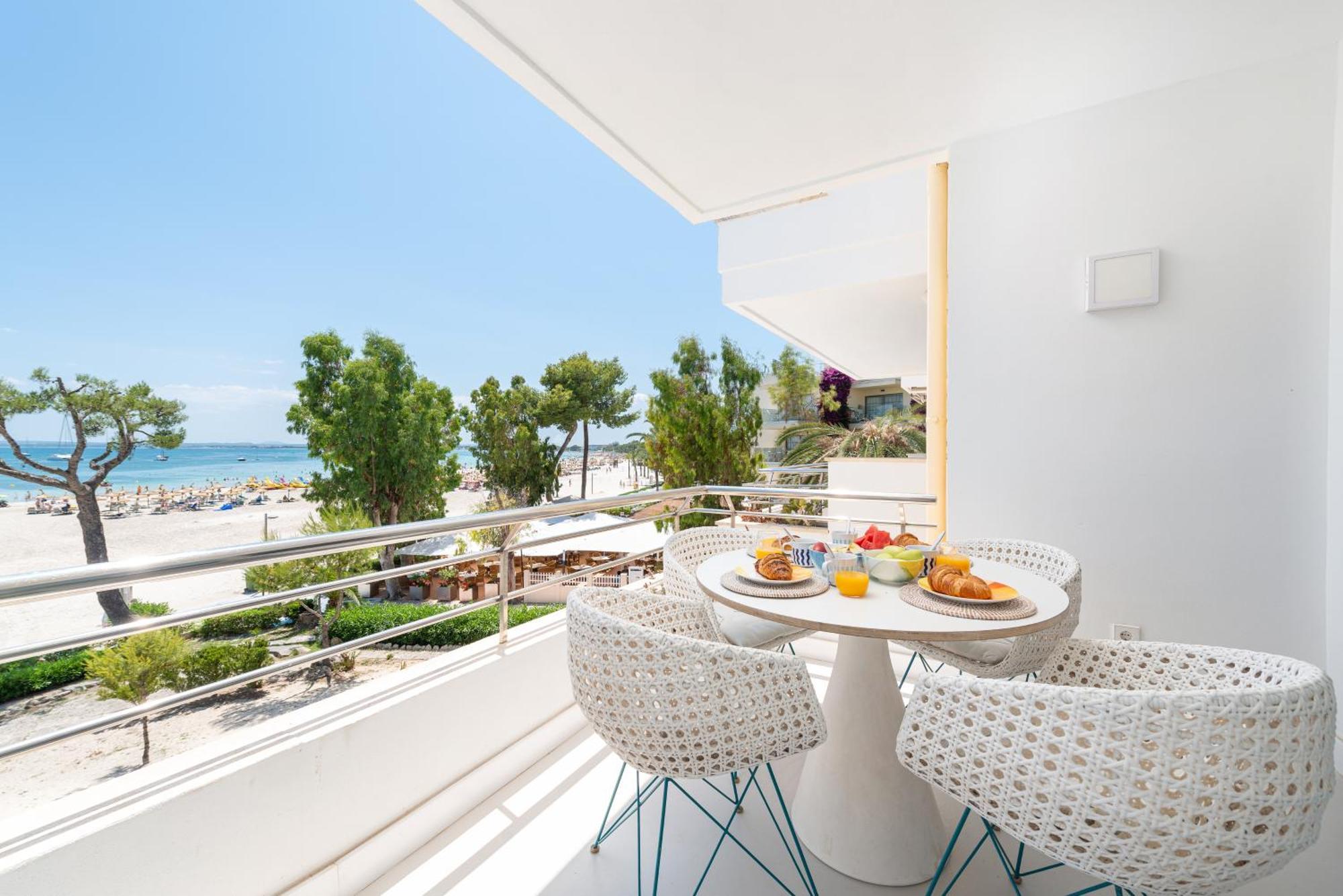 Apartment Blue View Port de Alcudia  Eksteriør billede